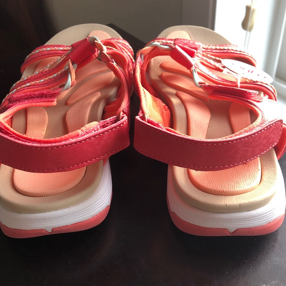 Ryka salmon color outdoors sandals size 8.5 - Picture 2 of 5